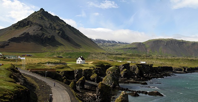 Reykjavik Travel Guide: Experience the Vibrant Culture, Stunning Nature, and Unique Attractions